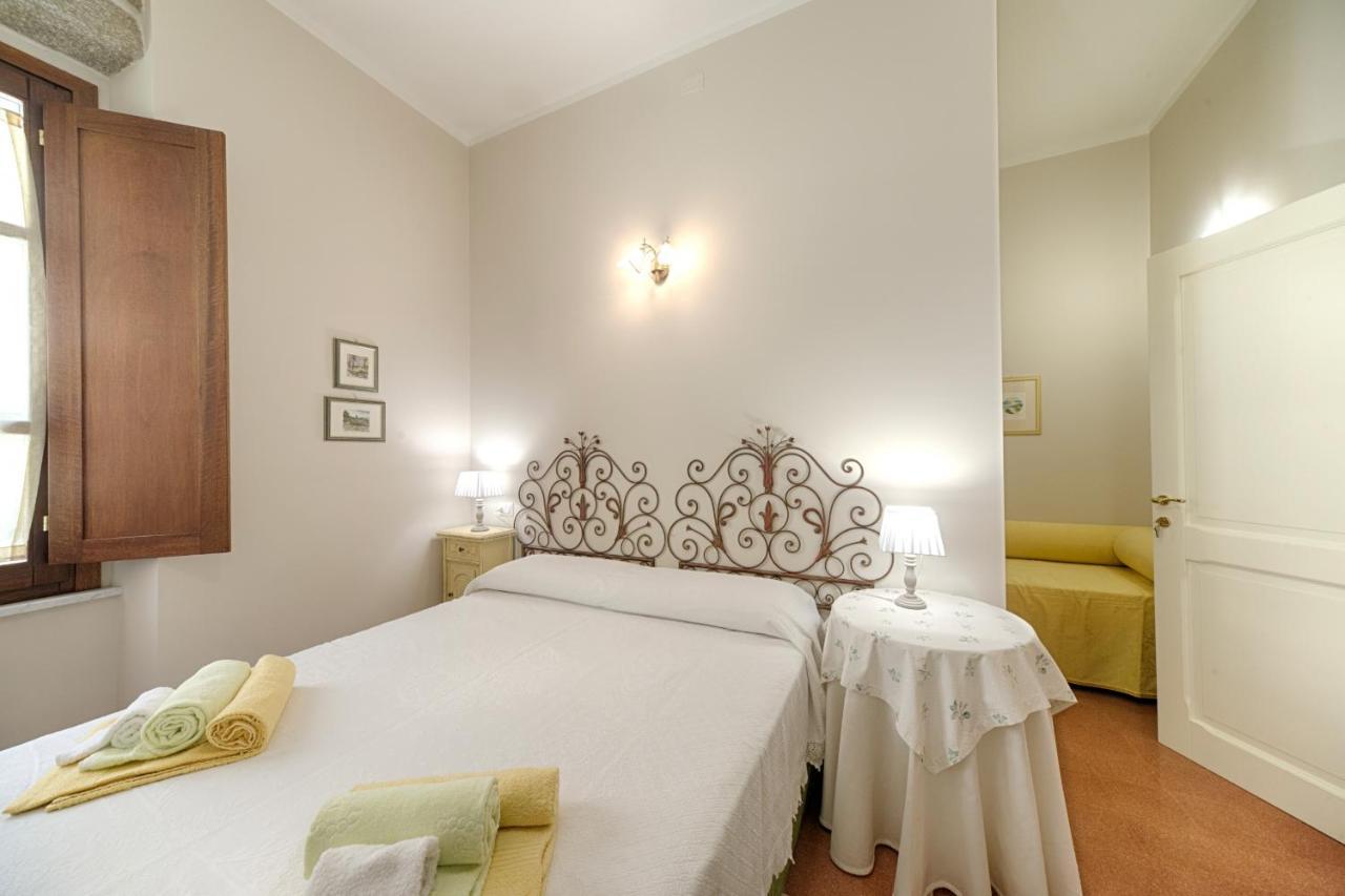 B&B A Casa Di Teresa Olbia Exterior photo